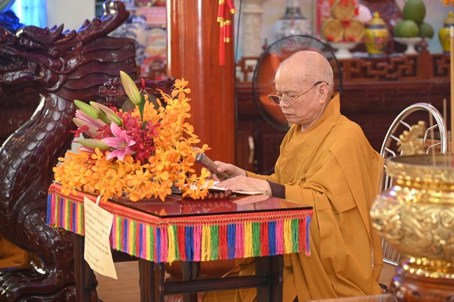 Holding Pravaranà Ceremony of the Director Board (DB) of Hoc Mon district's Vietnam Buddhist Sangha (VBS)